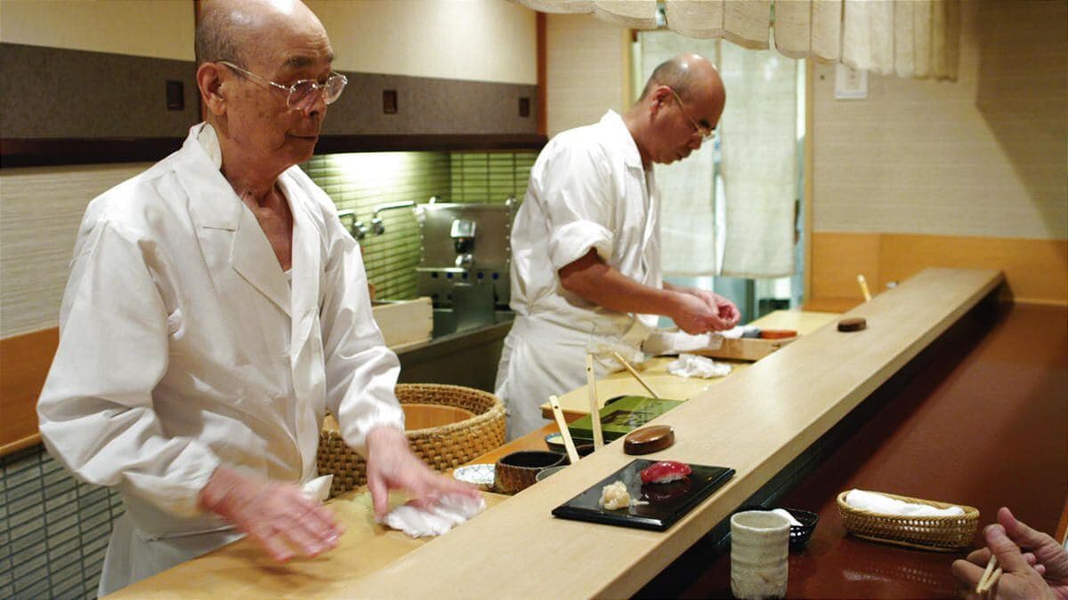 Traditional Sushi Making Class in Tsukiji 3